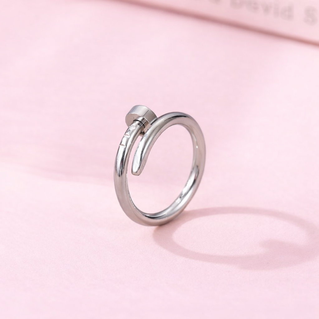 Aurelia Nail Ring - Silver