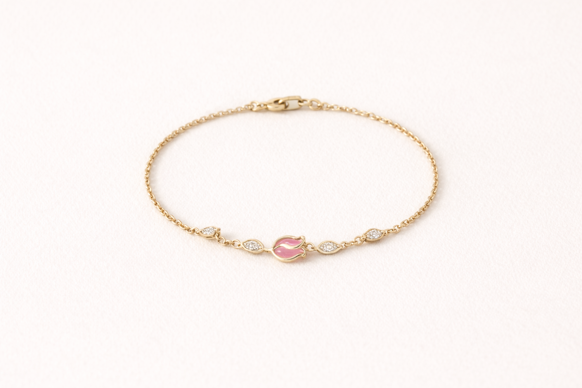The rosebud bracelet