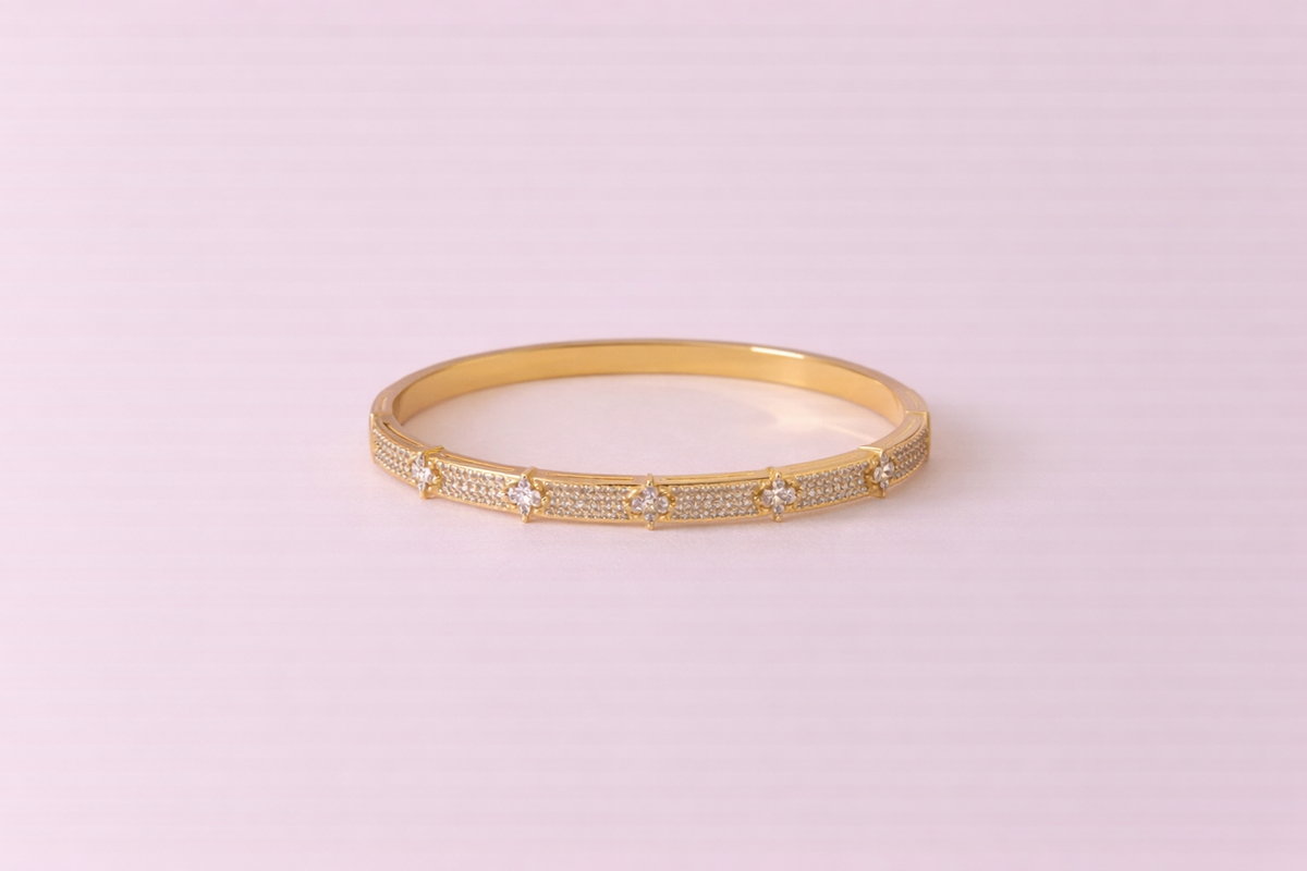 Lumière Étoile Bangle